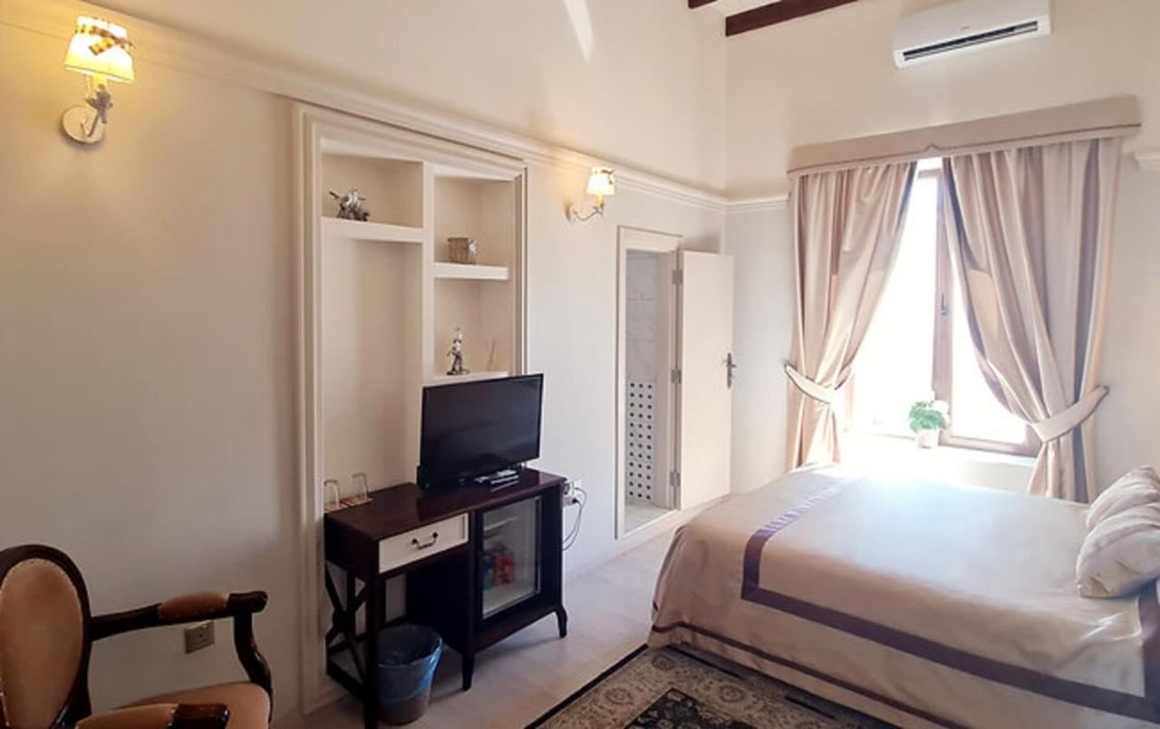 Sofia Boutique Hotel Kerínia Kültér fotó